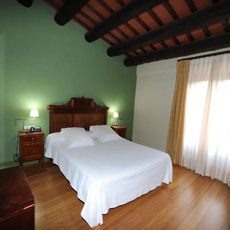Cal Batlle Hotel Sant Celoni Room photo